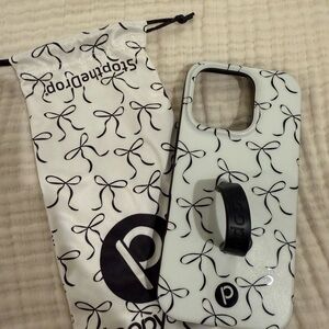 Loopy Case Black and White Bow Design Phone Case- 16pro